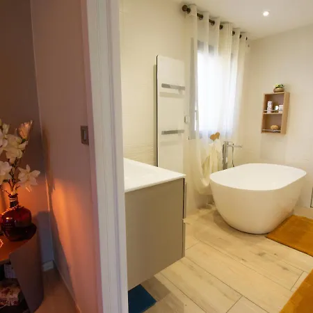 빌라 Maison 200m2 4ch Jacuzzi *